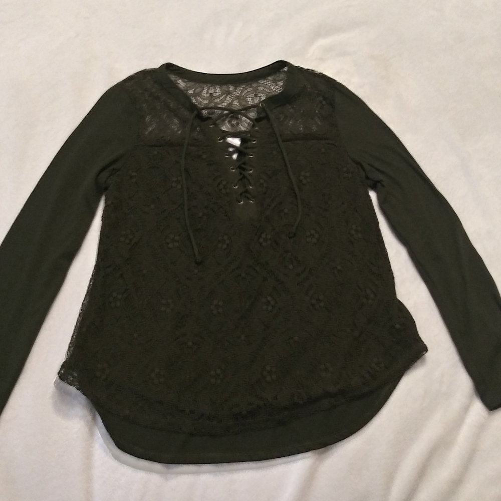 Women's size XL 15-17 Green Lacy Blouse